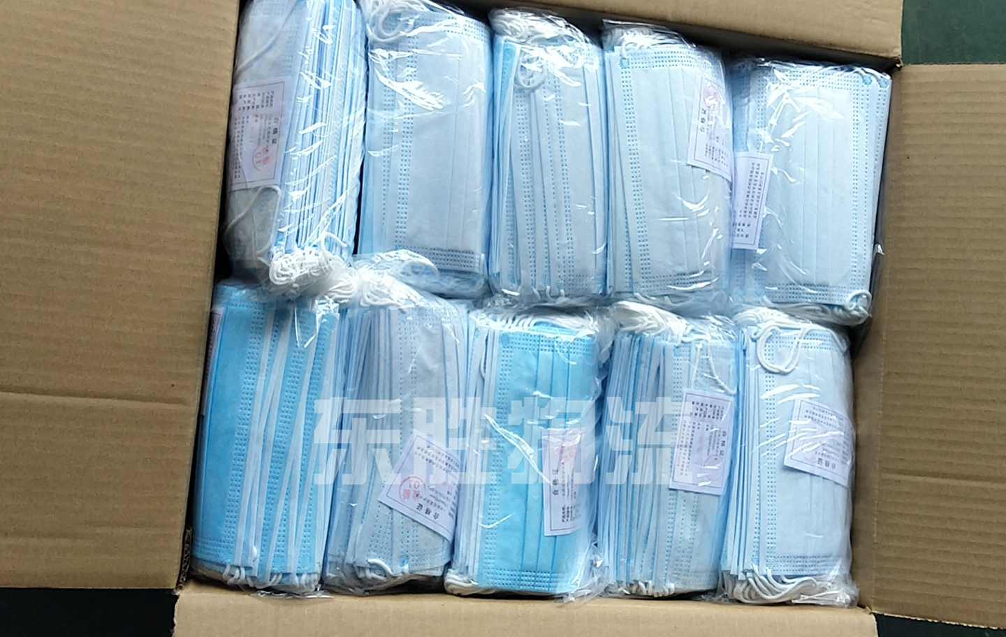 醫用口罩和非醫用口罩出口通關現場圖