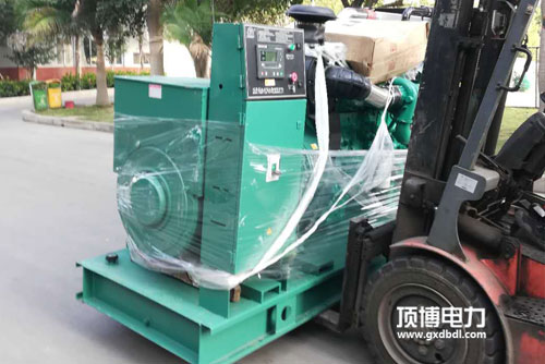 康明斯發(fā)動(dòng)機(jī)
